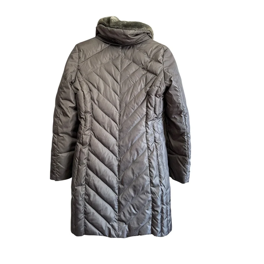 Michael Kors embrace cozy
